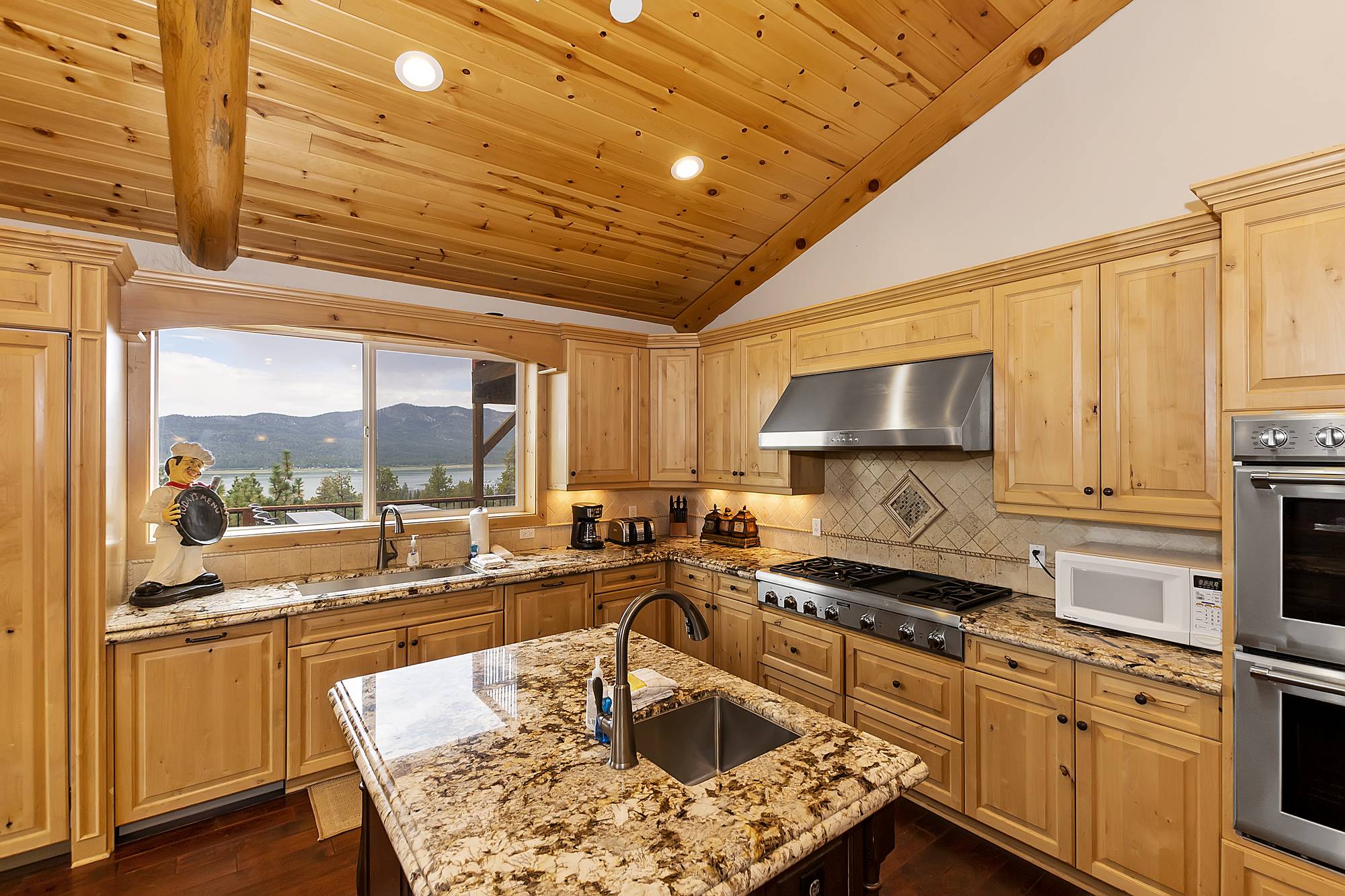 Cabin Image 13