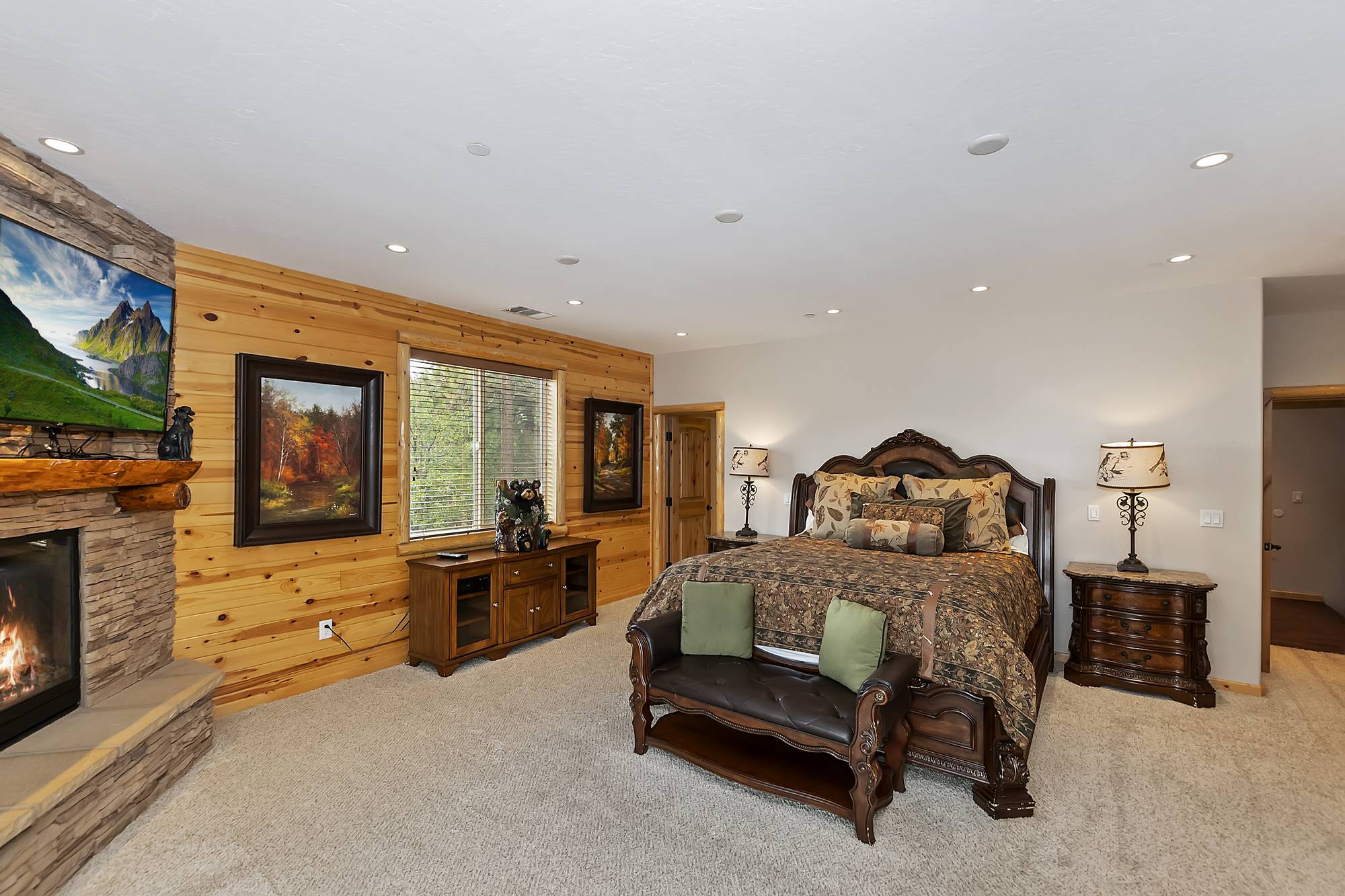 Cabin Image 19